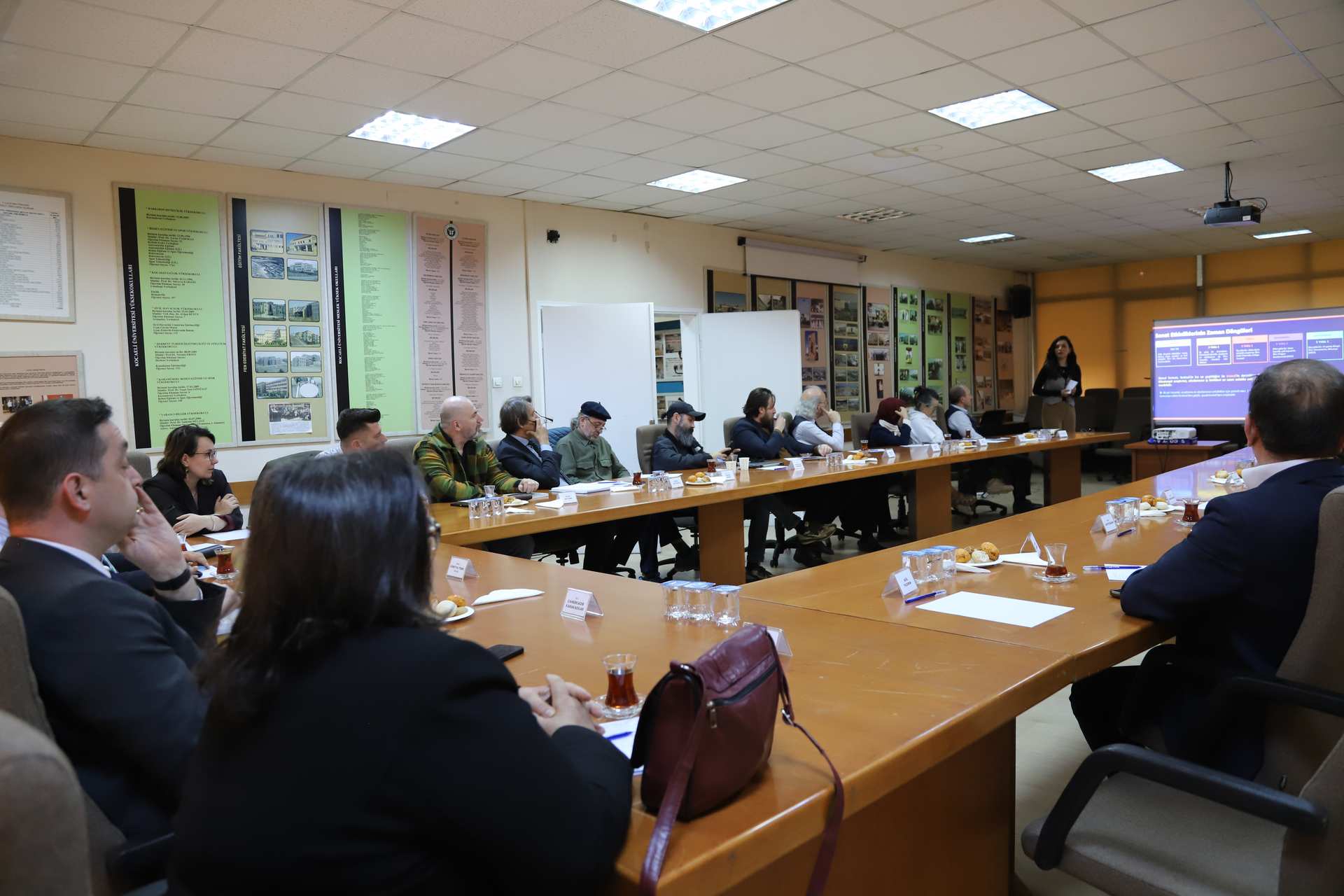 Kocaeli’de Bienal Fikri Masaya Yatırıldı