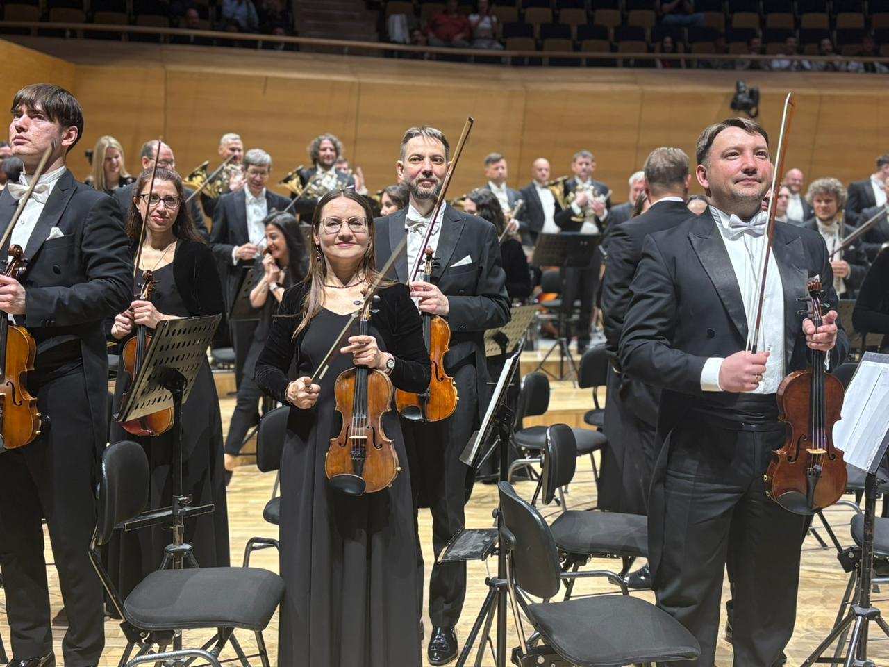 Tataristan Ulusal Senfoni Orkestrası, CSO Ada Ankara’daki konserin sonunda izleyiciler tarafından uzun süre alkışlandı.